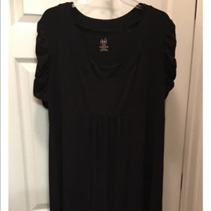 Size XL Duo simple black maternity dress